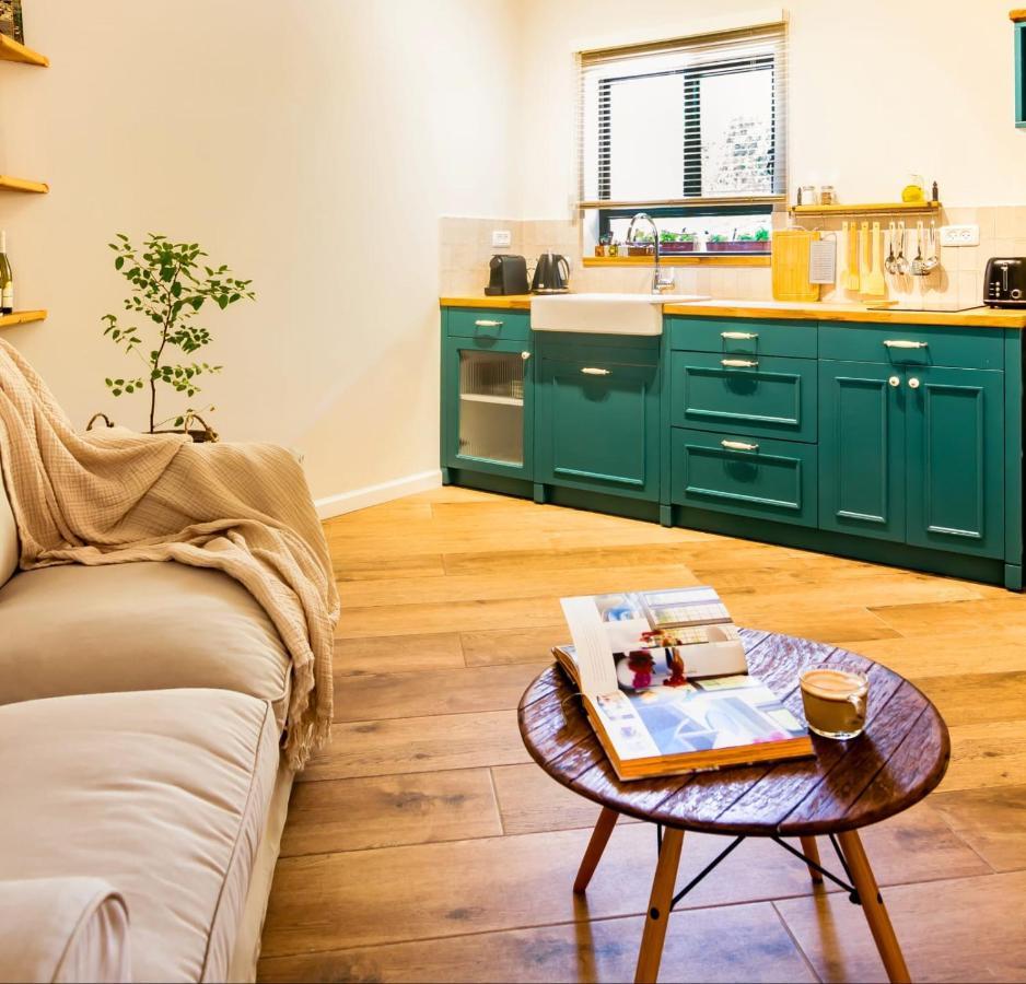 Bed and Breakfast Jabotinsky 37 Зихрон-Яаков Экстерьер фото